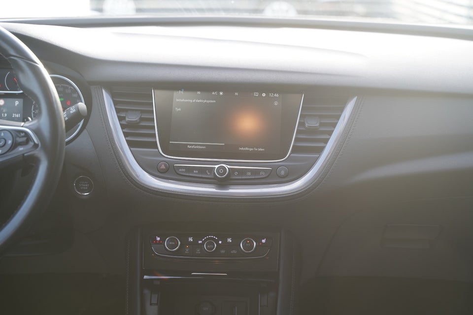 Opel Grandland X 1,6 Hybrid Ultimate aut. 5d