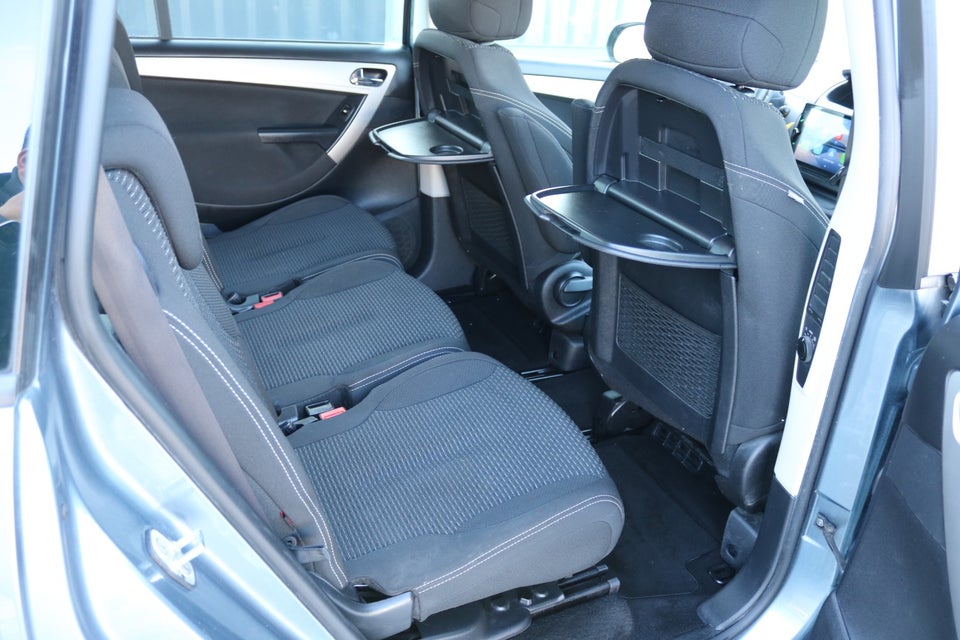 Citroën Grand C4 Picasso 2,0 HDi 138 VTR E6G 7prs 5d