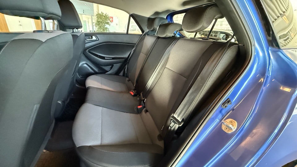 Hyundai i20 1,25 Summer Style 5d