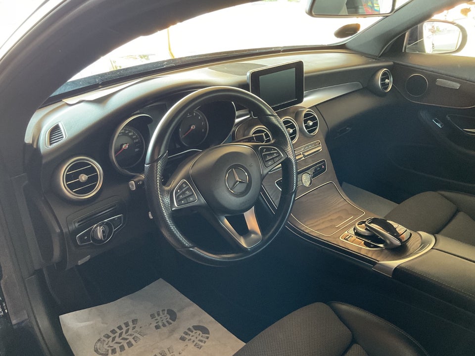 Mercedes C250 2,0 Coupé aut. 2d