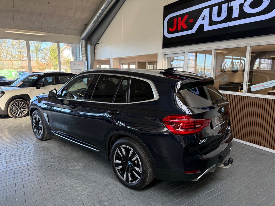 BMW iX3 Charged 5d