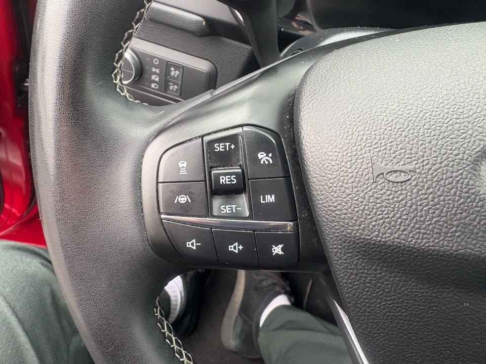 Ford Kuga 2,5 PHEV Vignale CVT 5d