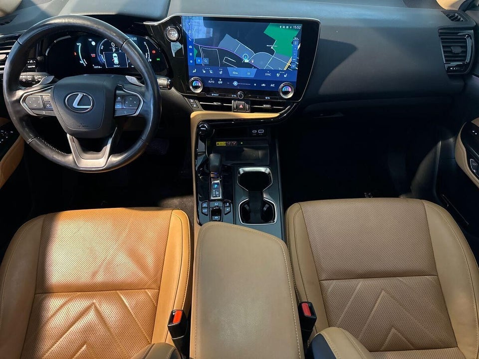 Lexus NX450h+ 2,5 Luxury aut. AWD 5d