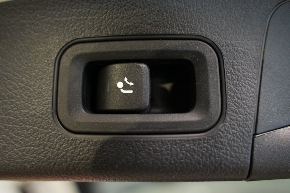 Mercedes EQA350 AMG Line Premium 4Matic Van 5d