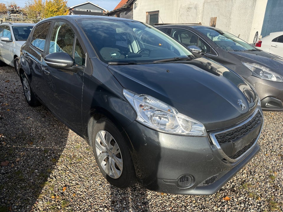 Peugeot 208 1,2 VTi Active 5d