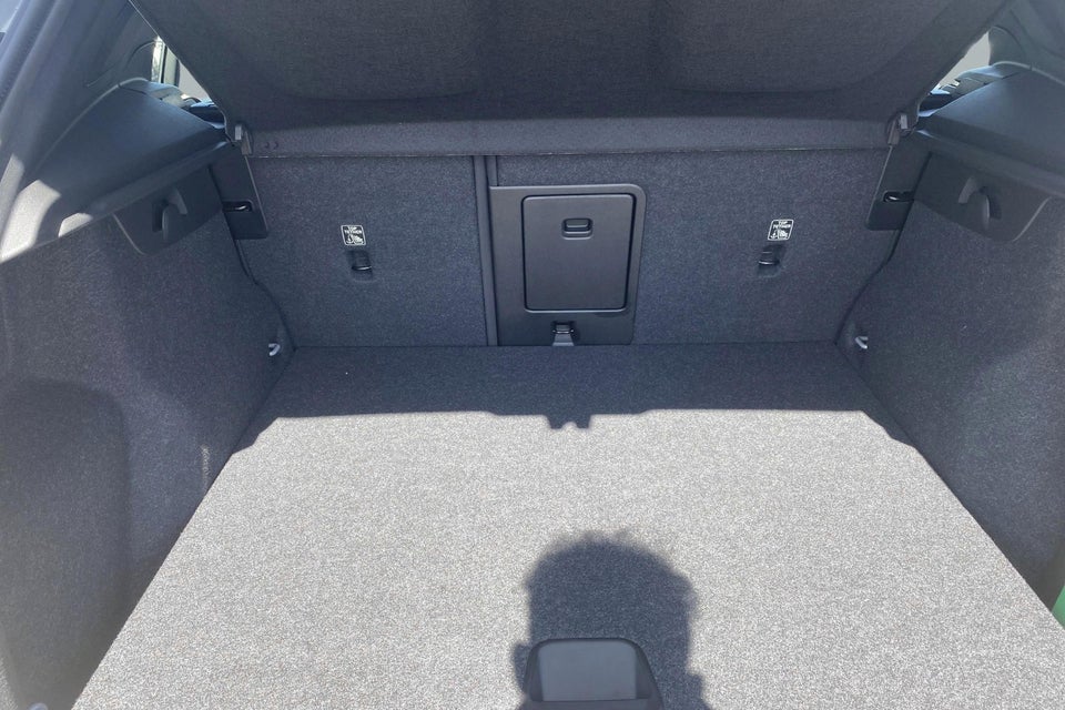 Volvo XC40 P6 ReCharge Core 5d