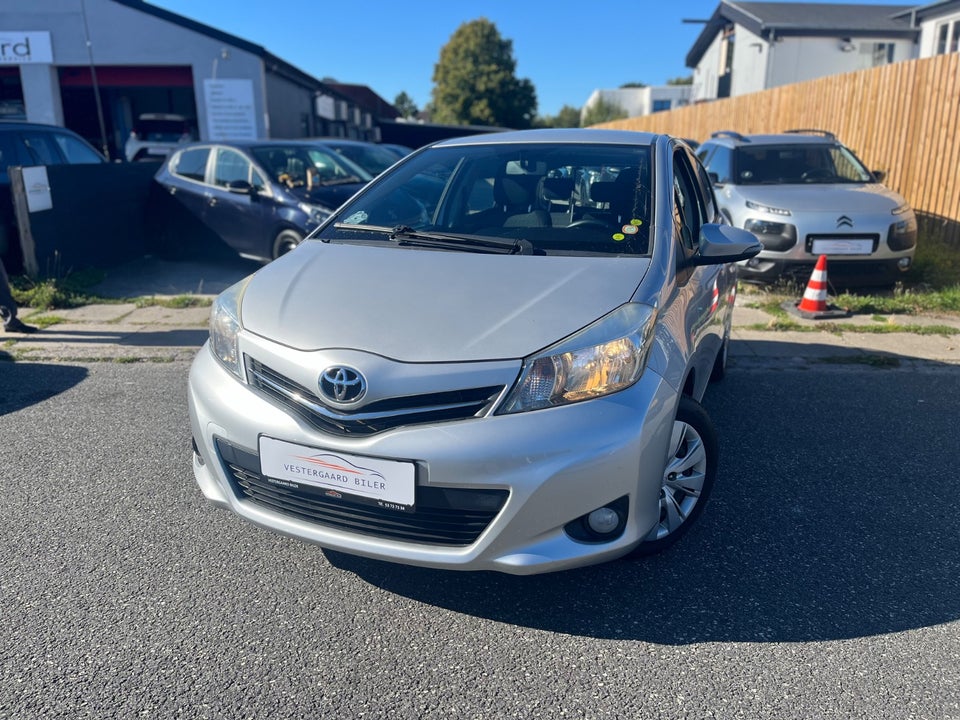 Toyota Yaris 1,0 VVT-i T2 Touch 5d
