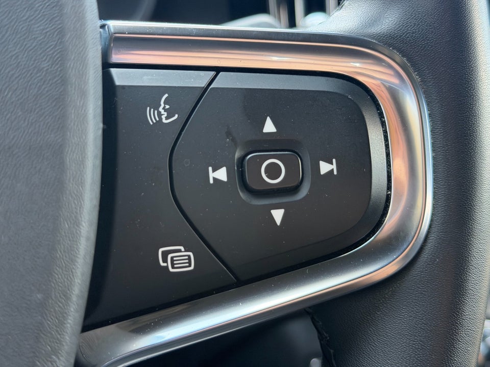 Volvo XC40 ReCharge Plus 5d