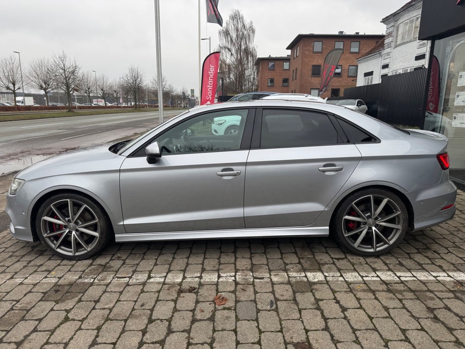 Audi S3 2,0 TFSi quattro 4d