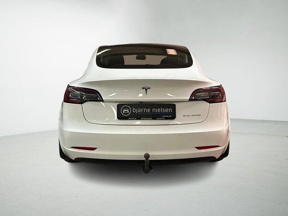 Tesla Model 3 Long Range AWD 4d