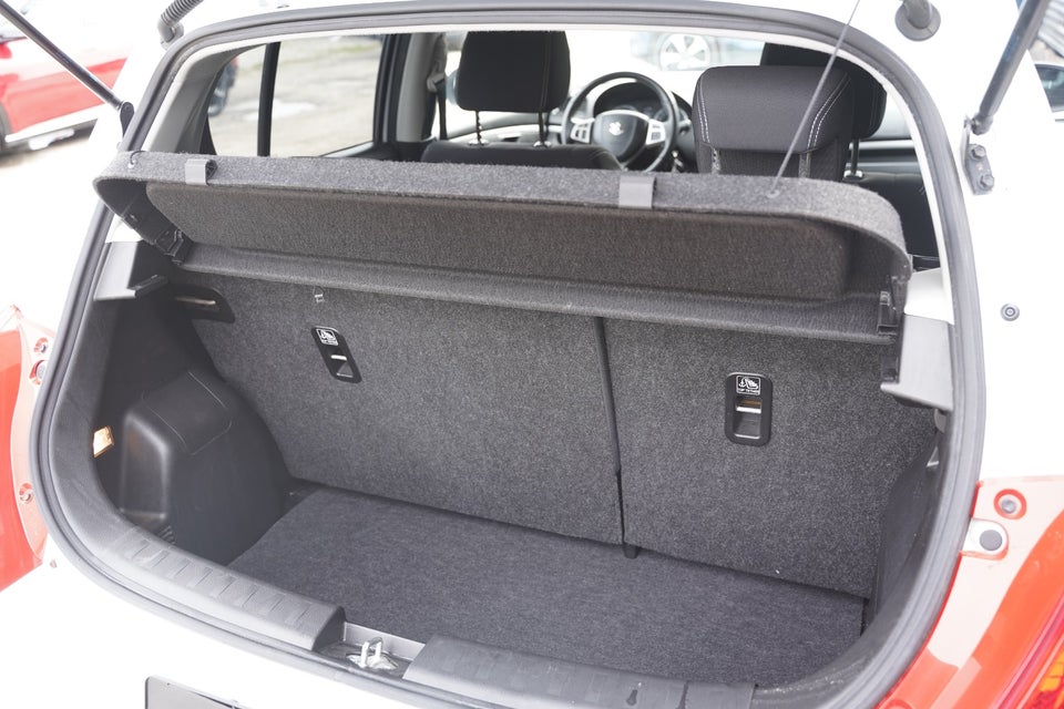 Suzuki Swift 1,2 Dualjet Sport 20th Anniversary 5d