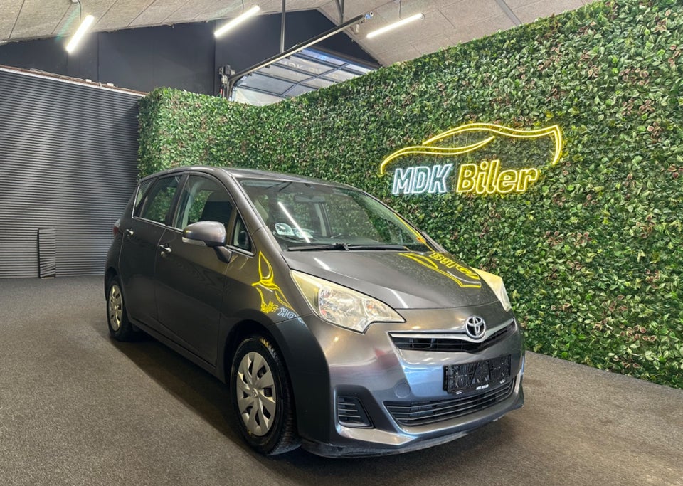 Toyota Verso-S 1,3 VVT-i T2 5d