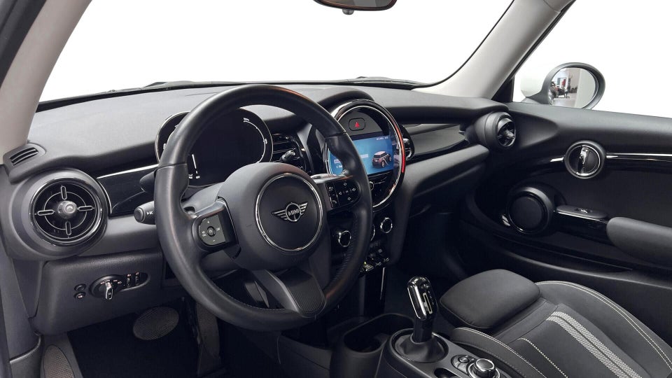 MINI Cooper SE Essential 3d