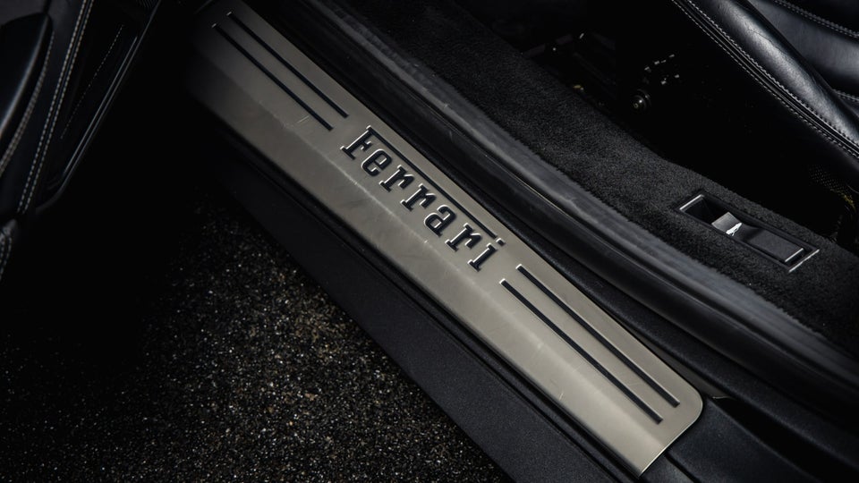 Ferrari 458 4,5 Spider DCT 2d