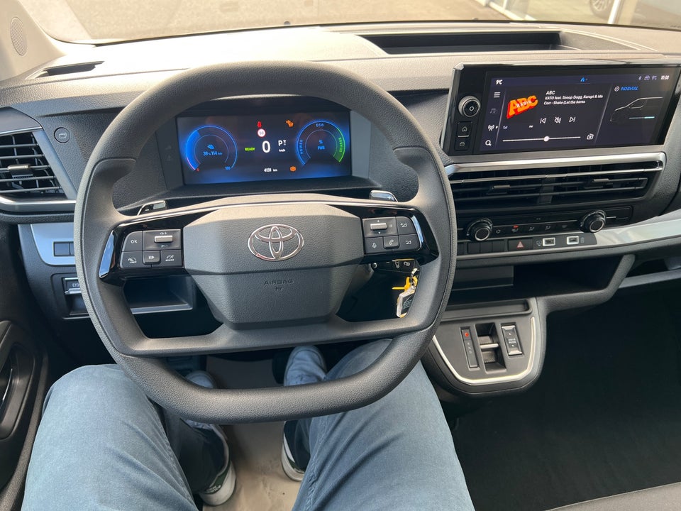 Toyota ProAce Verso 75 Long Shuttle 5d