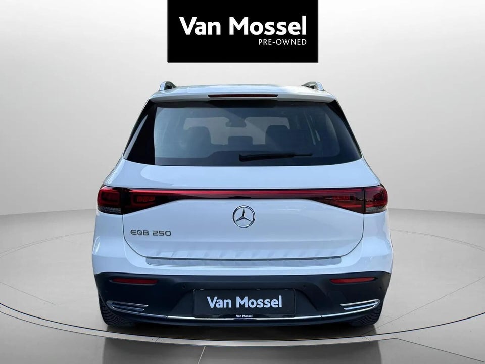 Mercedes EQB250 Progressive 5d