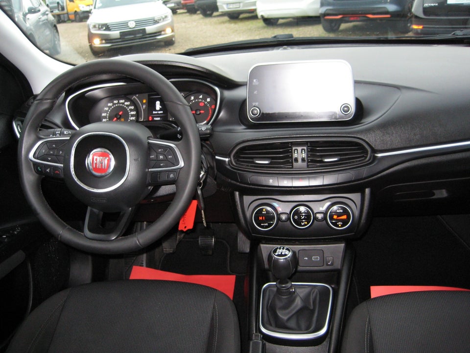 Fiat Tipo 1,4 16V Lounge 5d