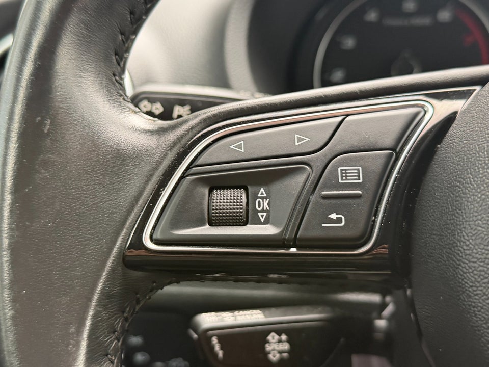 Audi A3 40 TFSi S-line Sport S-tr. 5d
