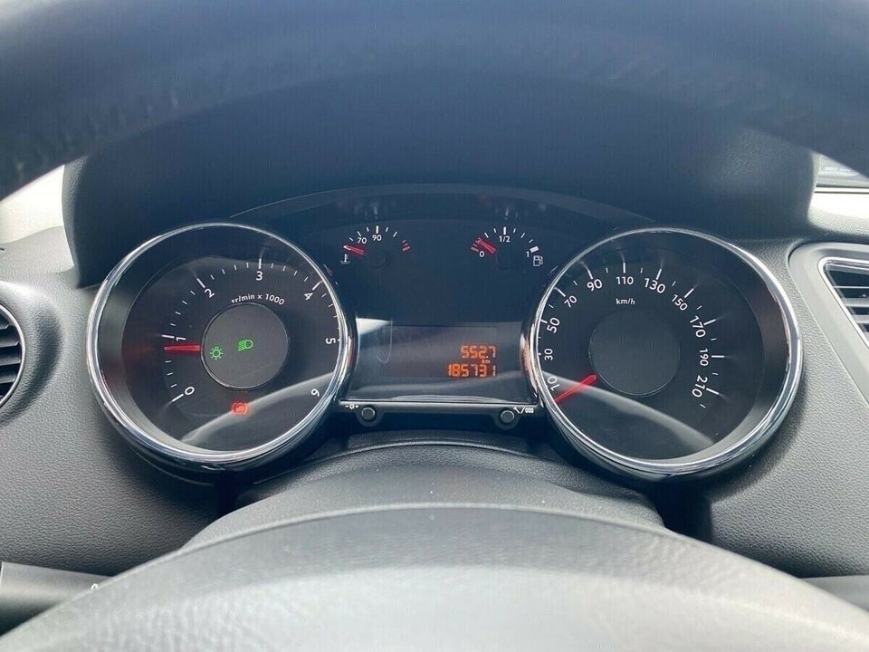 Peugeot 5008 2,0 HDi 150 Style Van 5d