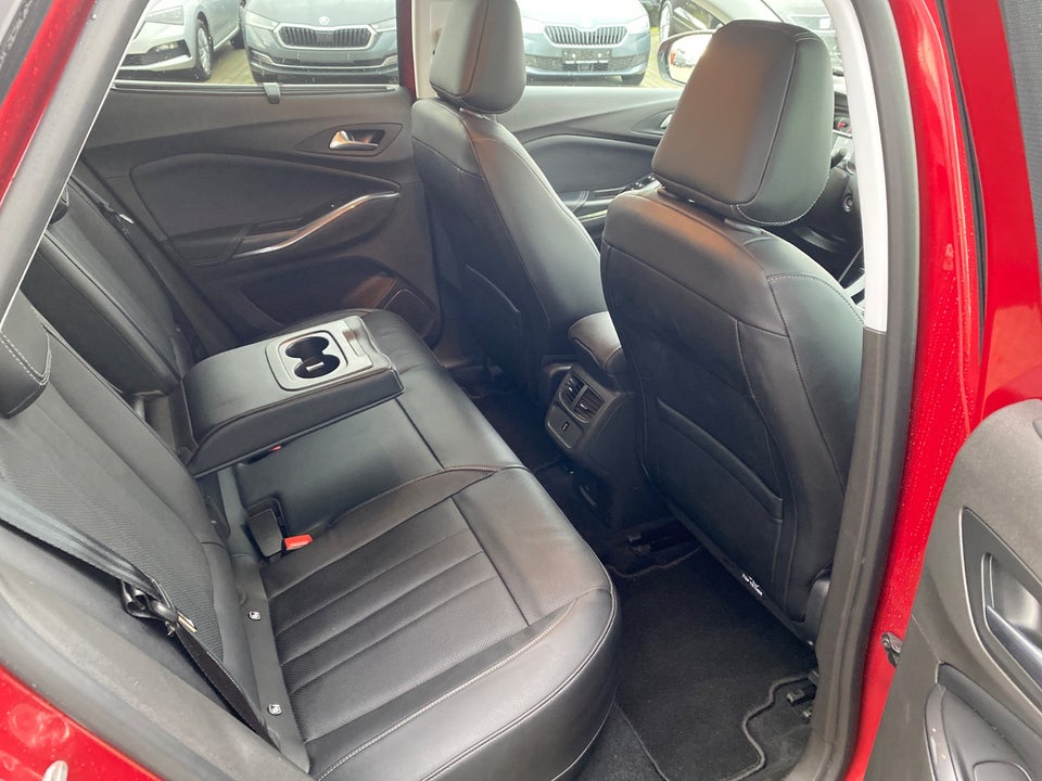 Opel Grandland X 1,6 Hybrid4 Exclusive aut. 5d