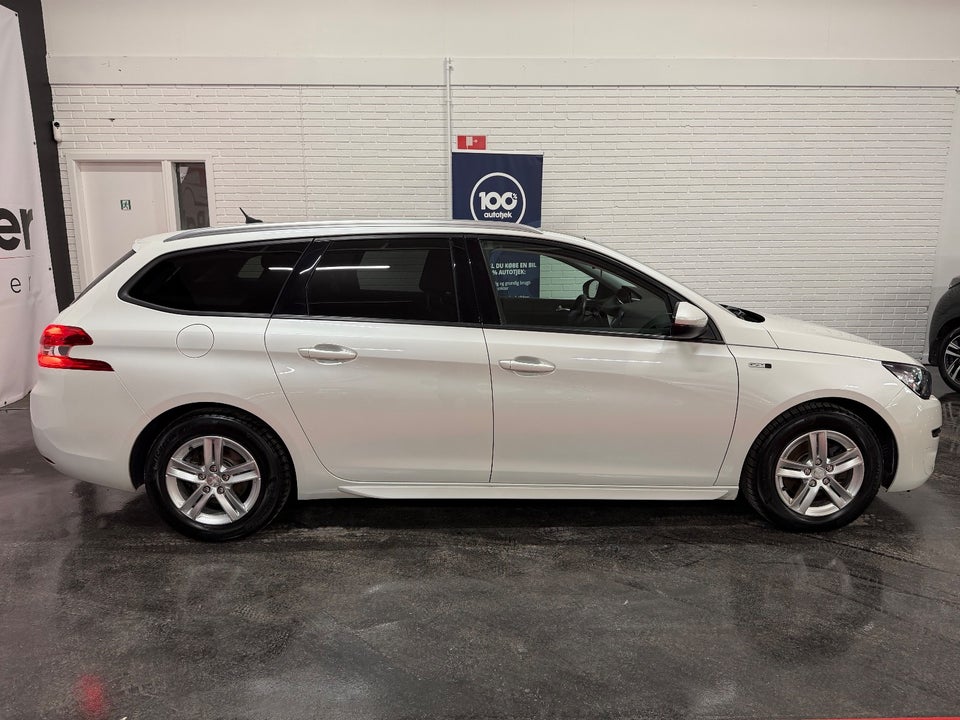 Peugeot 308 1,6 BlueHDi 120 Style Sky SW 5d