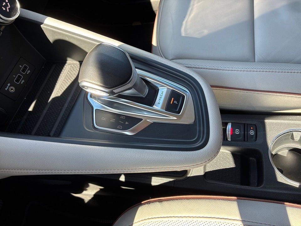 Renault Captur 1,6 E-Tech Initiale Paris 5d