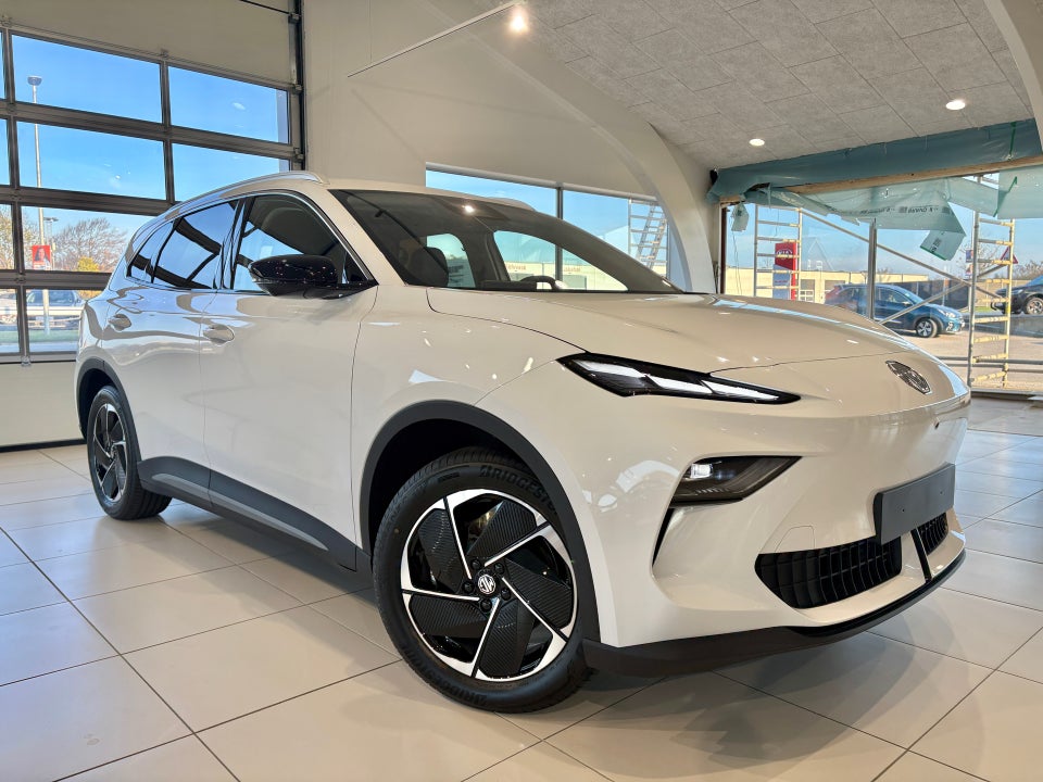 MG MGS5 64 Luxury 5d