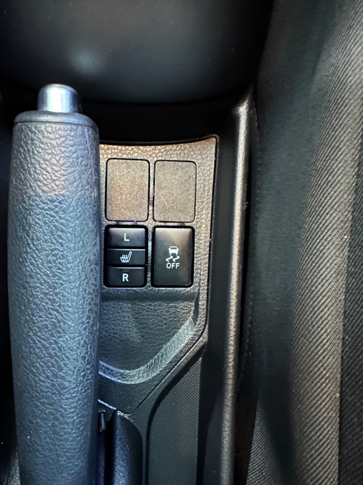 Toyota Yaris 1,5 VVT-i T2 5d