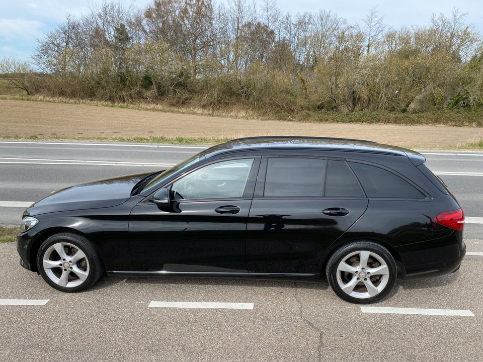 Mercedes C220 d 2,2 Avantgarde stc. aut. 5d