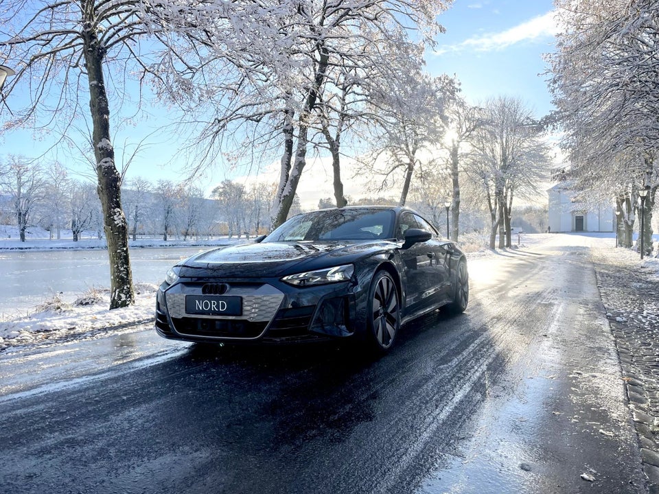 Audi e-tron GT quattro 4d