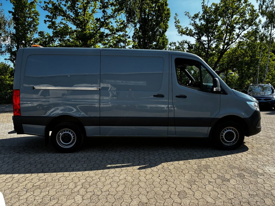 Mercedes Sprinter 319 3,0 CDi A2 Kassevogn aut. RWD