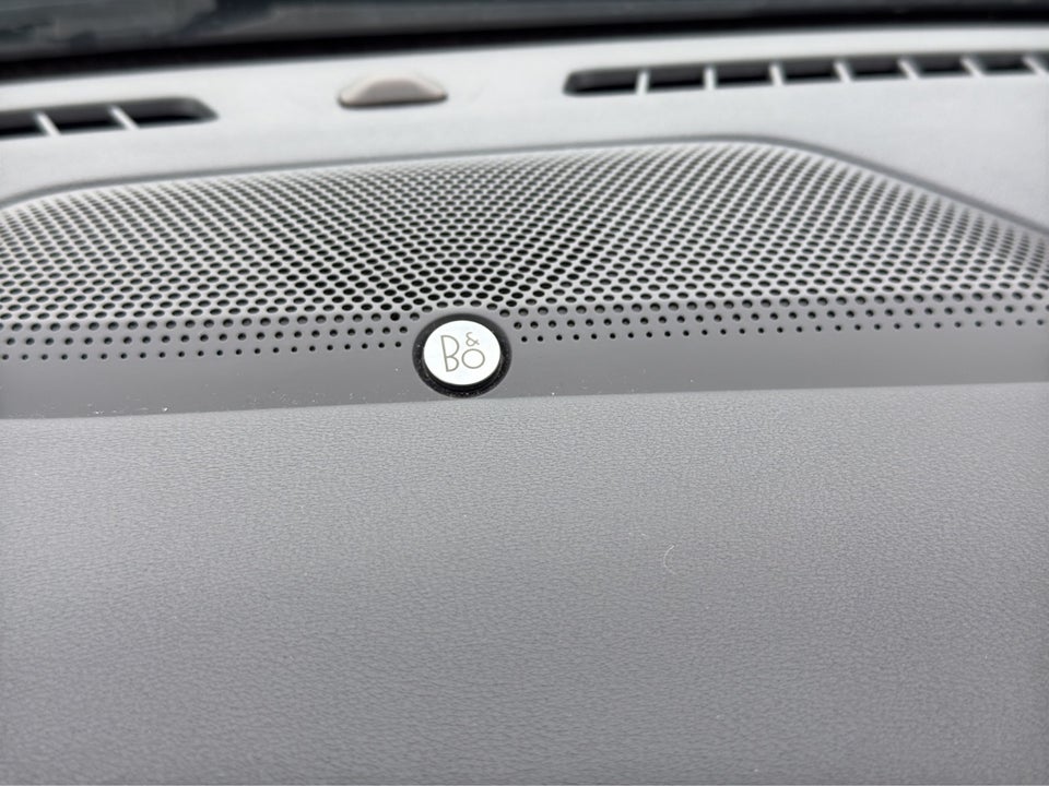 Ford Kuga 2,5 PHEV Vignale CVT 5d