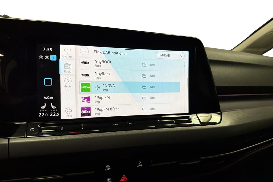 VW Golf VIII 1,5 eTSi 150 Style Variant DSG 5d