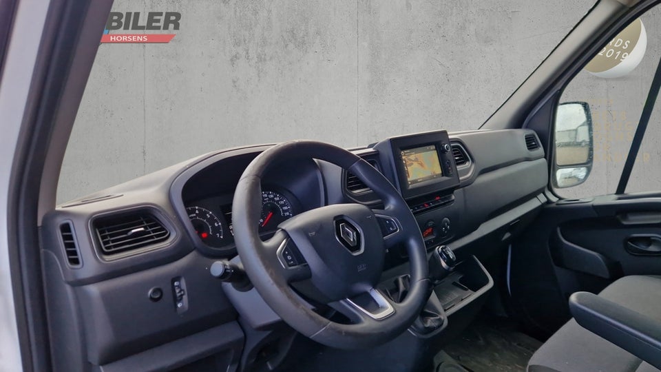 Renault Master IV T33 2,3 dCi 150 L2H2 Kassevogn