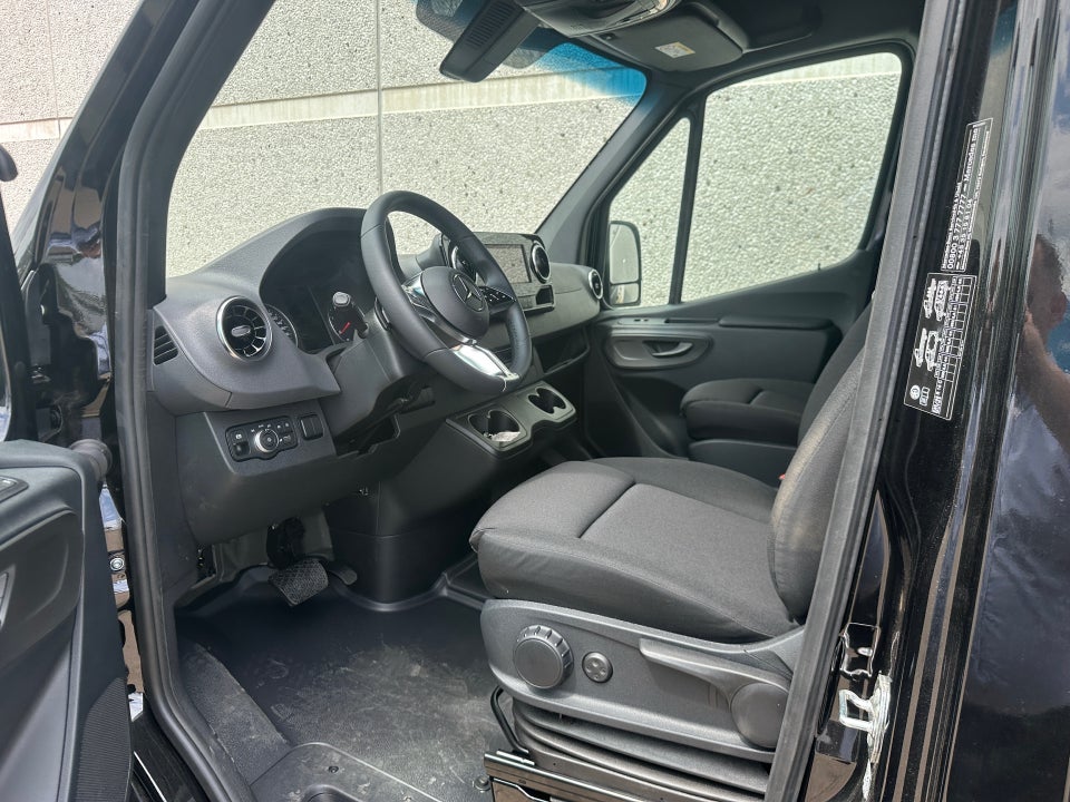 Mercedes Sprinter 317 2,0 CDi A2 Kassevogn SELECT RWD
