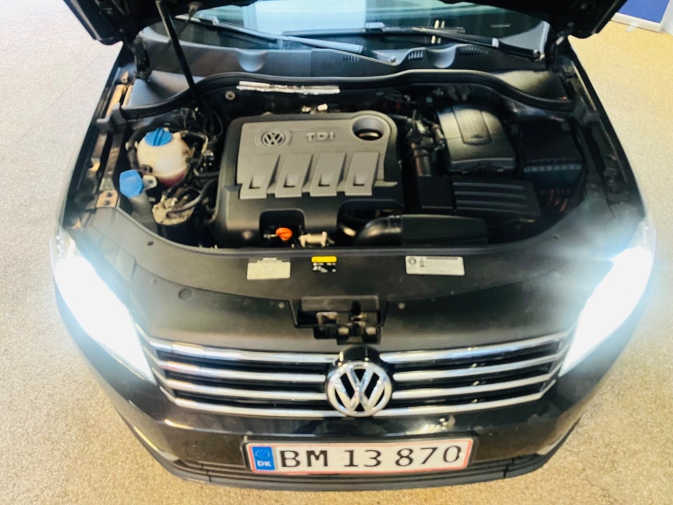 VW Passat 2,0 TDi 140 Trendline Variant BMT 5d