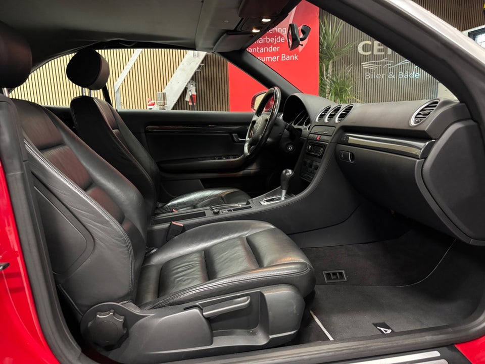 Audi A4 2,4 V6 Cabriolet Multitr. 2d