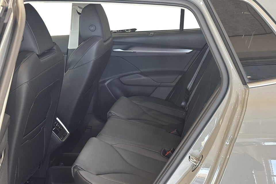 Skoda Elroq 85 iV Advanced 5d