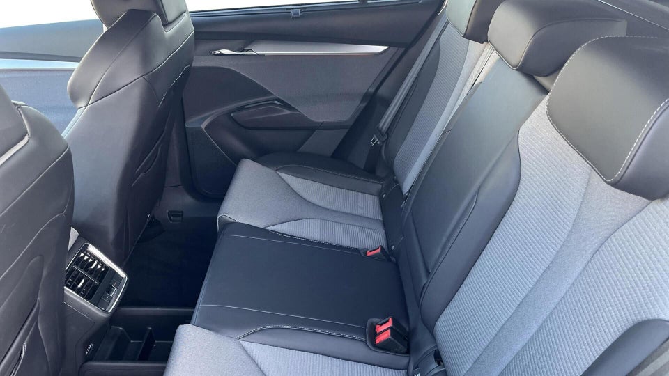 Skoda Enyaq 80 iV Premium 5d