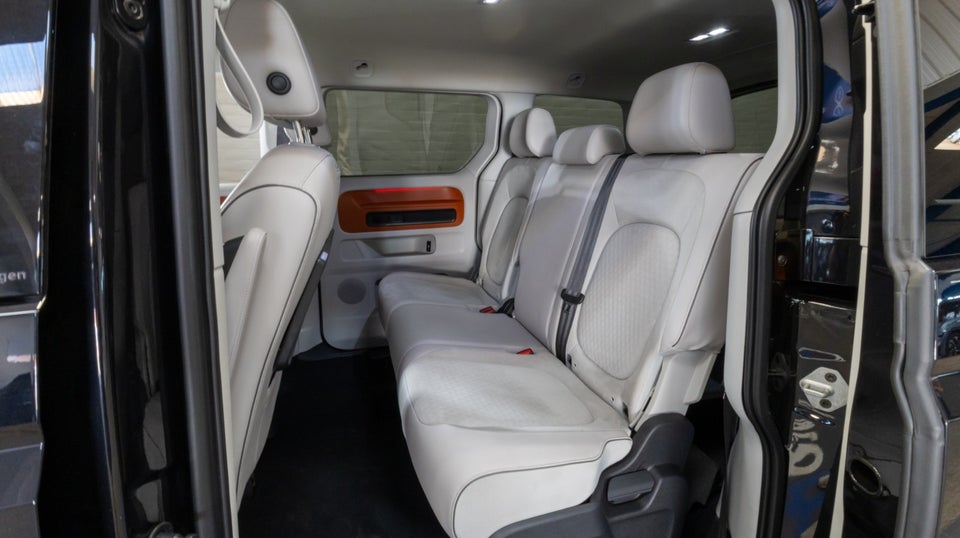 VW ID.Buzz 77 Pro SWB 5d