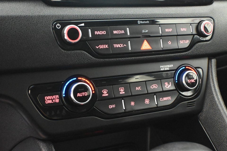 Kia Niro 1,6 PHEV Advance DCT 5d