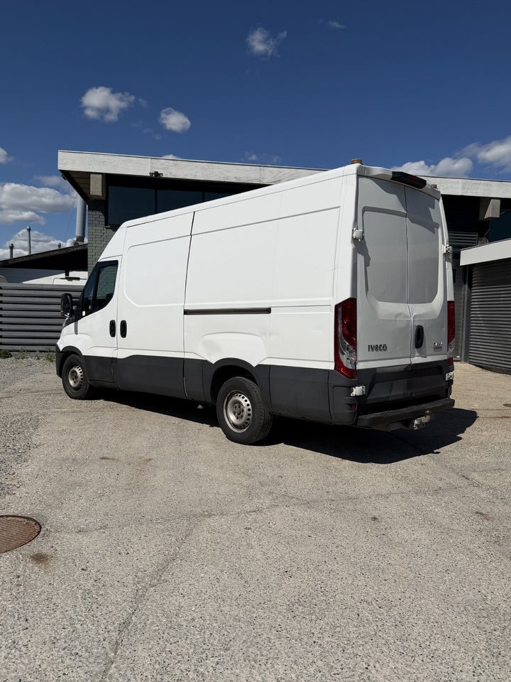Iveco Daily 3,0 35S18 13,4m³ Van AG8