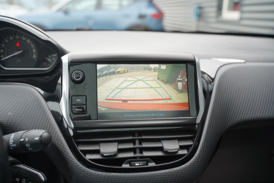 Peugeot 208 1,6 BlueHDi 100 Allure Sky 5d