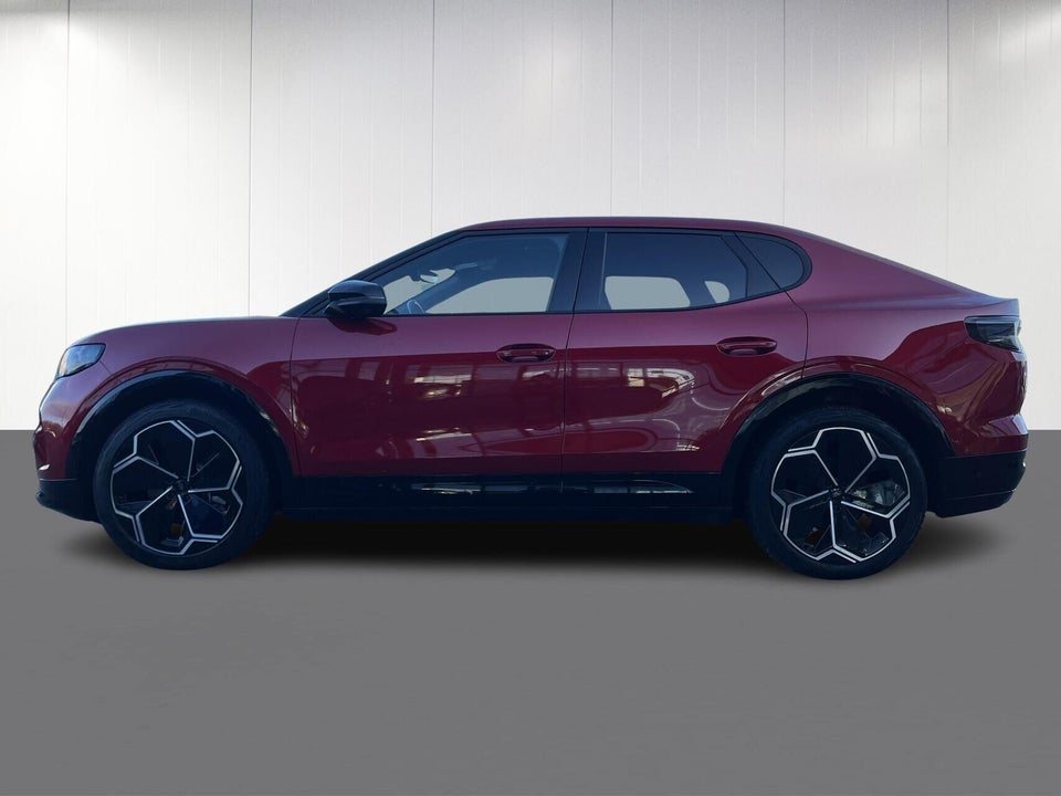 Ford Capri 77 Premium Extended Range 5d