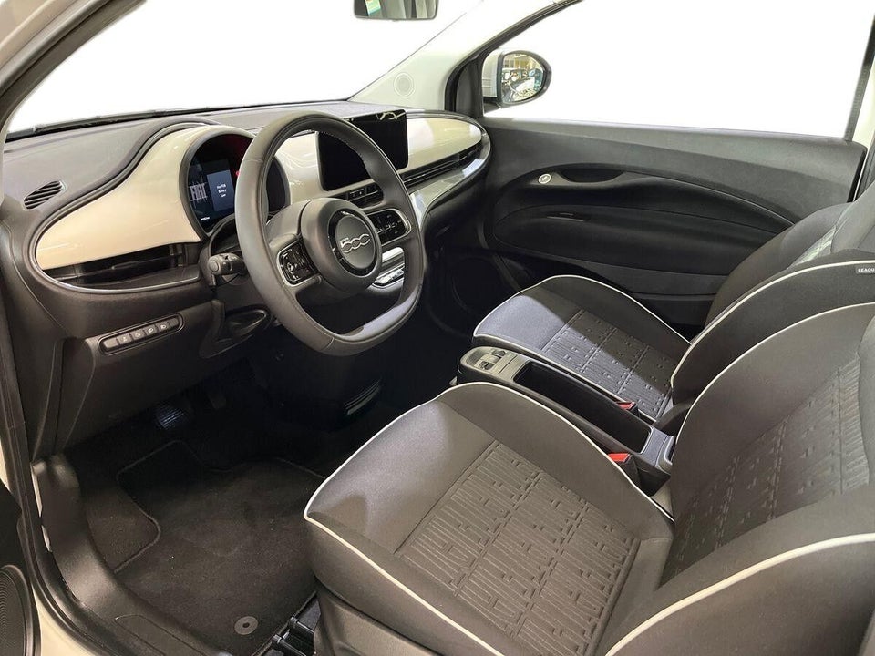 Fiat 500e 42 Icon Cabrio 2d