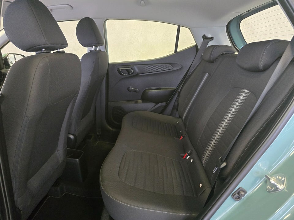 Hyundai i10 1,0 MPi Essential AMT 5d