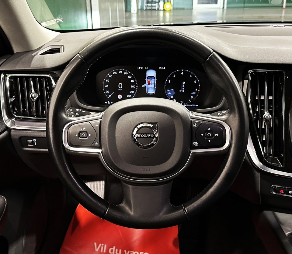 Volvo V60 2,0 T4 190 Momentum aut. 5d