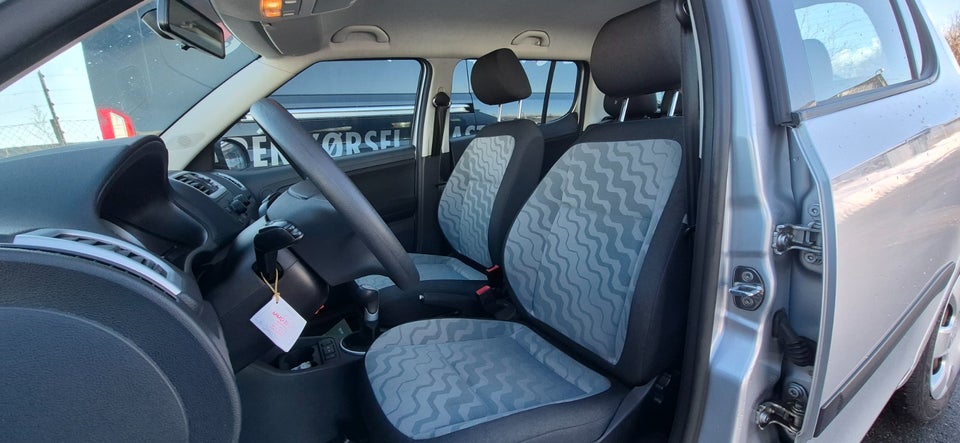 Skoda Fabia 1,4 16V Elegance Combi 5d