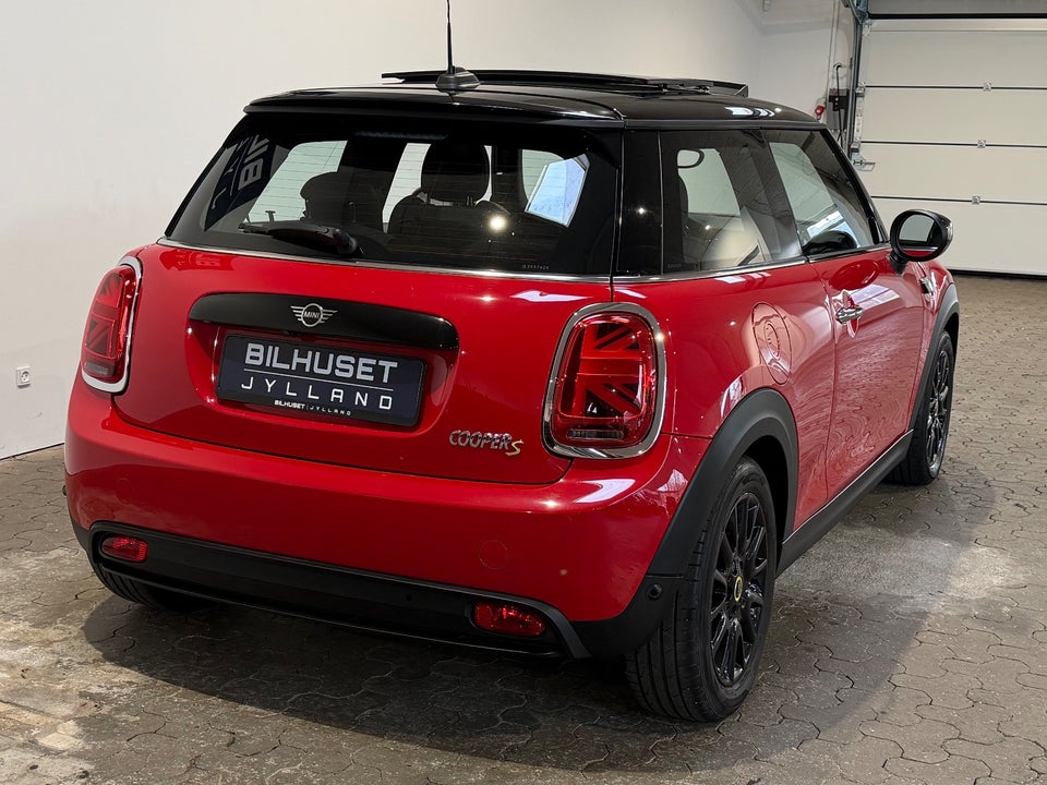 MINI Cooper SE Camden Edition 3d