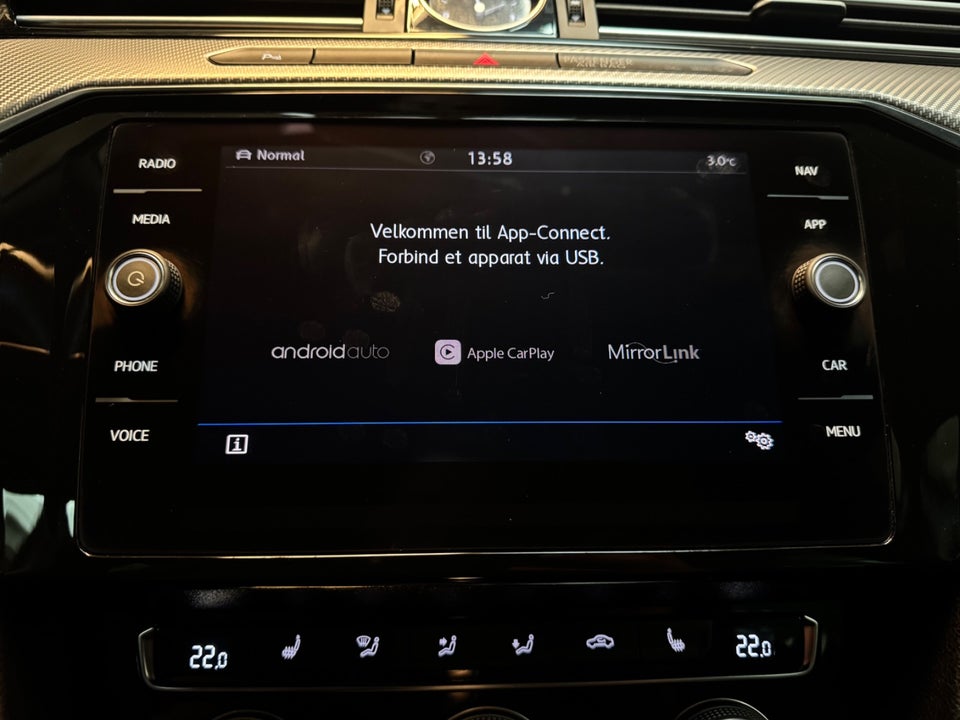 VW Passat 1,4 TSi 150 R-line Variant DSG BMT 5d